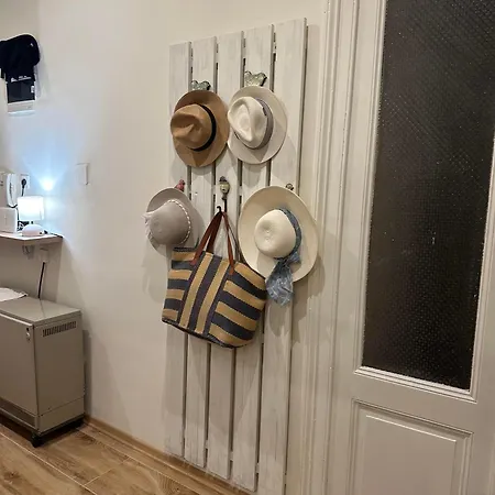 Apartment Away From Apartment- Center - Longer Term Rates Available *